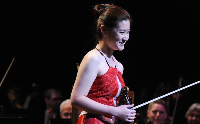 Shuai Shi – jeune violoniste se produisant au Gala du CNA le 22 septembre 2012 | Photo : Ernesto DiStefano